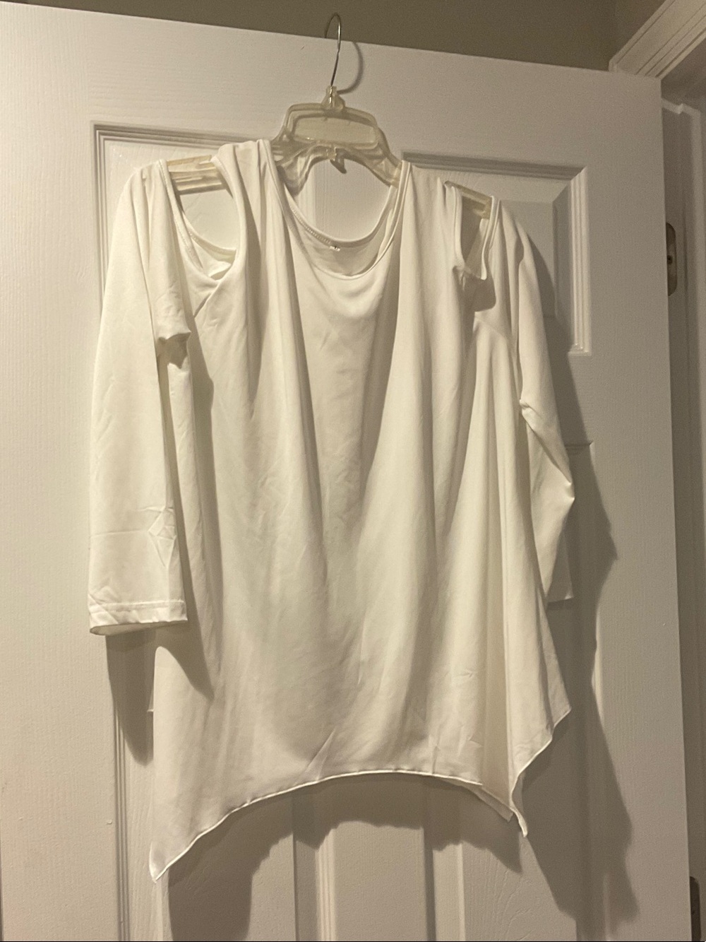 Women's White Cold-Shoulder Long Sleeve Top